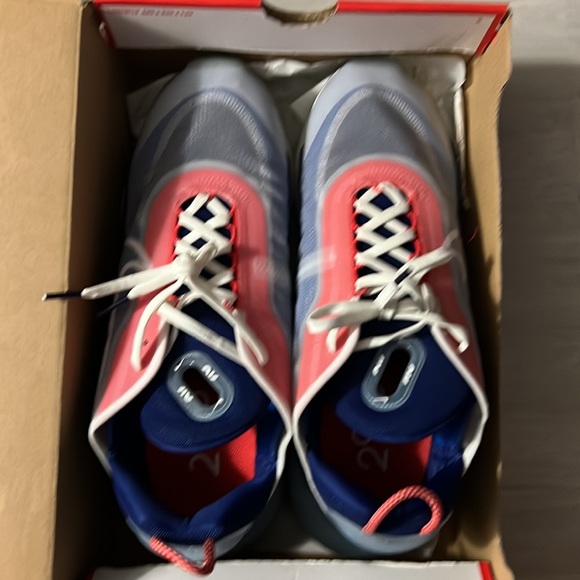 Nike Air Max 2090  USA White/White-Chile Red 11.5 Men ( pre-owned ) - Picture 2 of 7